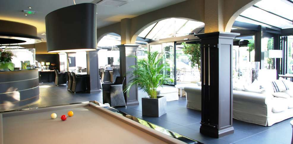 De La Hotel